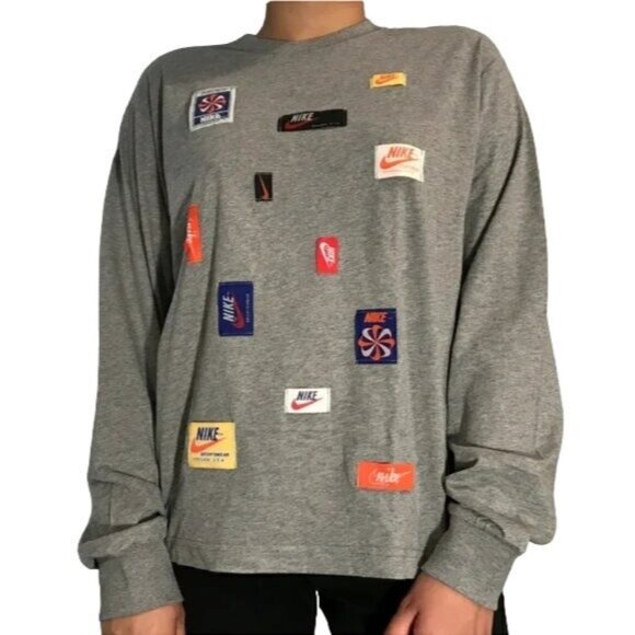 Nike Sportswear Patchwork Logo Gray Long Sleeve Crewneck T-shirt - Picture 1 of 6